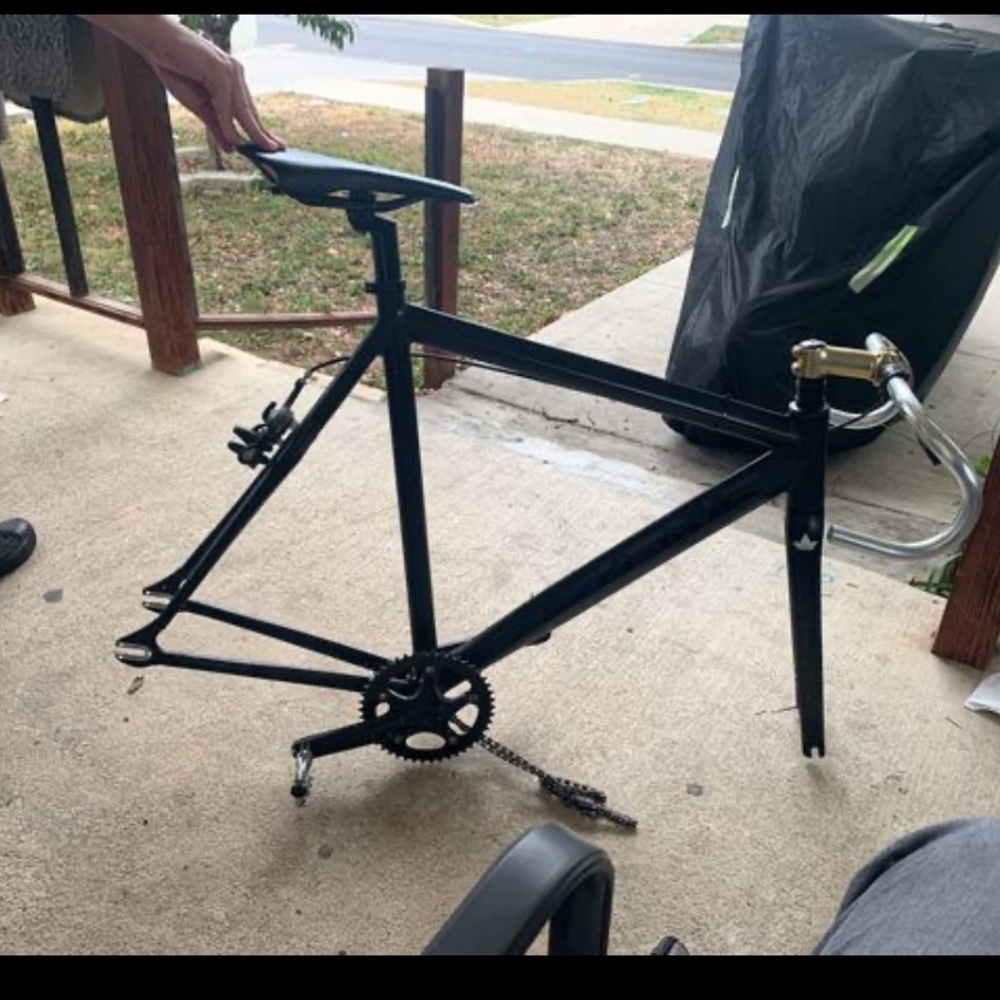 Throne supreme lo 56 inch